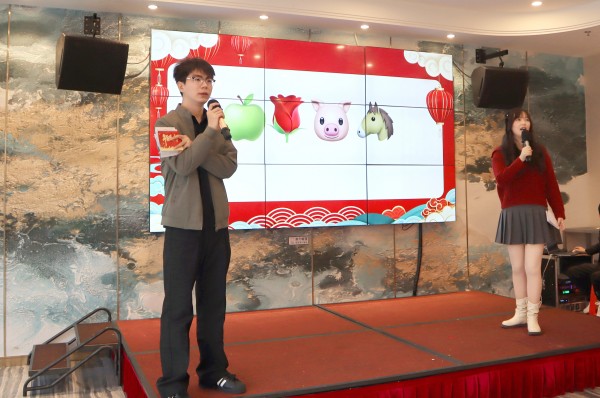 4303b438704485eddf24b7319af41132